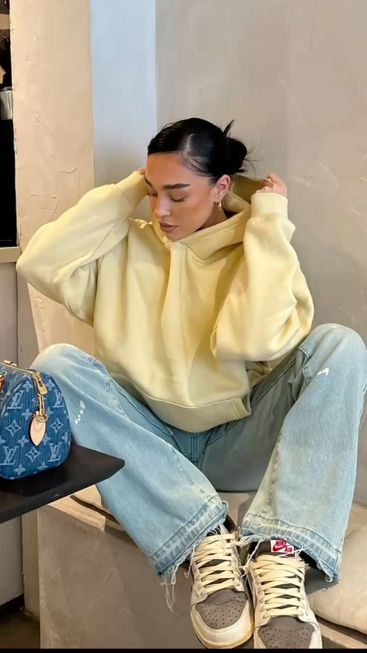 هودی زمستانه